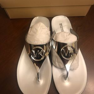 michael kors lillie jelly thong sandals